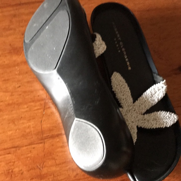 Robert Clergerie beaded sandals - Picture 2 of 3